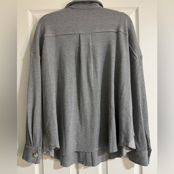 Women’s Fall Shacket - Picture 4 of 4